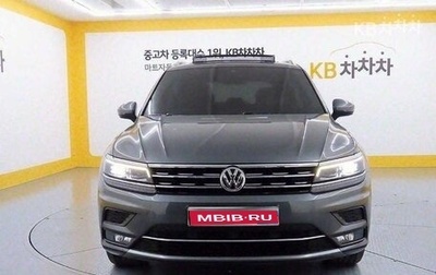 Volkswagen Tiguan II, 2021 год, 2 200 000 рублей, 1 фотография