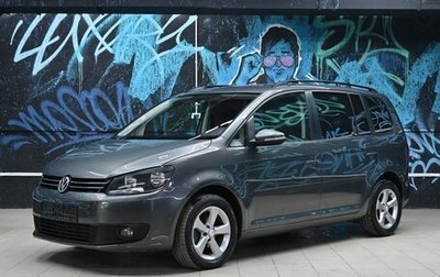 Volkswagen Touran III, 2012 год, 995 000 рублей, 1 фотография