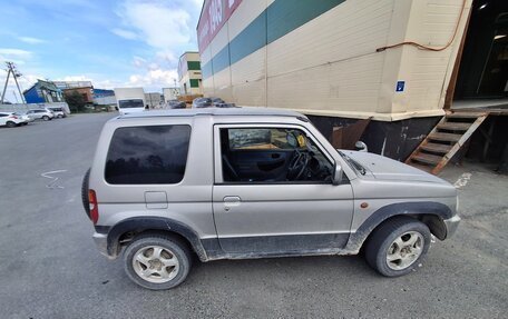 Mitsubishi Pajero Mini II, 2000 год, 295 000 рублей, 2 фотография
