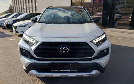 Toyota RAV4, 2024 год, 3 650 000 рублей, 4 фотография