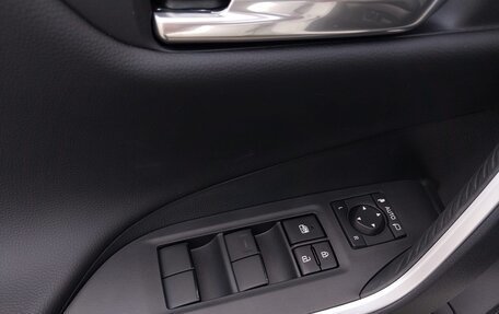 Toyota RAV4, 2024 год, 3 650 000 рублей, 6 фотография