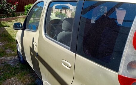 Toyota Yaris Verso, 2001 год, 590 000 рублей, 6 фотография
