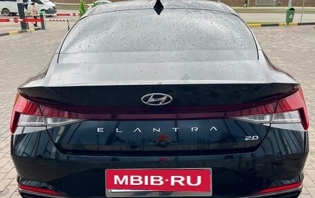 Hyundai Elantra, 2021 год, 3 050 000 рублей, 4 фотография