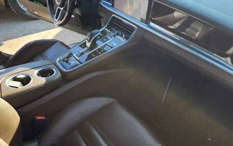 Porsche Panamera II рестайлинг, 2017 год, 4 400 000 рублей, 8 фотография