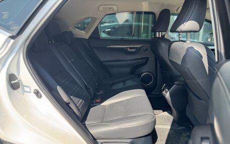 Lexus NX I, 2015 год, 2 250 000 рублей, 12 фотография