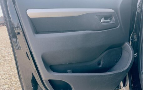 Peugeot Traveller I, 2021 год, 2 500 000 рублей, 9 фотография
