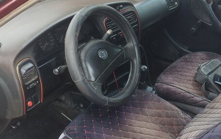 Nissan Primera II рестайлинг, 1990 год, 230 000 рублей, 5 фотография
