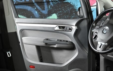 Volkswagen Touran III, 2012 год, 995 000 рублей, 7 фотография