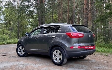 KIA Sportage III, 2011 год, 940 000 рублей, 2 фотография