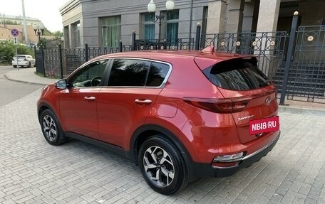 KIA Sportage IV рестайлинг, 2018 год, 1 962 000 рублей, 4 фотография