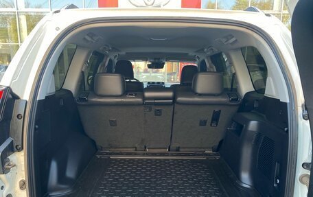 Toyota Land Cruiser Prado 150 рестайлинг 2, 2018 год, 5 700 000 рублей, 15 фотография