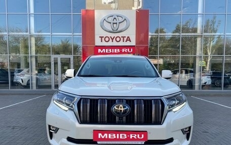 Toyota Land Cruiser Prado 150 рестайлинг 2, 2018 год, 5 700 000 рублей, 2 фотография
