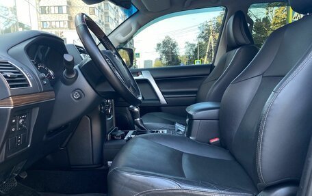 Toyota Land Cruiser Prado 150 рестайлинг 2, 2018 год, 5 700 000 рублей, 10 фотография