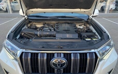 Toyota Land Cruiser Prado 150 рестайлинг 2, 2018 год, 5 700 000 рублей, 14 фотография