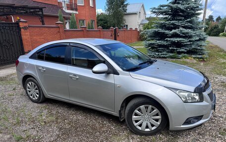 Chevrolet Cruze II, 2011 год, 720 000 рублей, 3 фотография