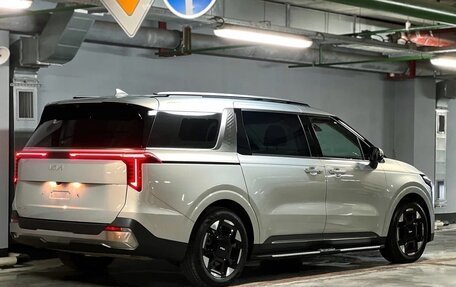 KIA Carnival, 2023 год, 4 325 000 рублей, 7 фотография