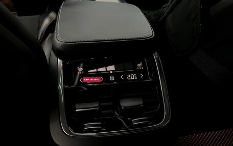 Volvo XC90 II рестайлинг, 2021 год, 7 200 000 рублей, 29 фотография