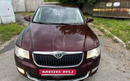 Skoda Superb III рестайлинг, 2010 год, 900 000 рублей, 6 фотография