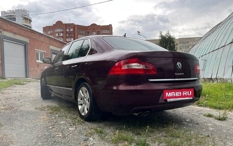 Skoda Superb III рестайлинг, 2010 год, 900 000 рублей, 9 фотография