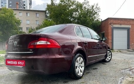 Skoda Superb III рестайлинг, 2010 год, 900 000 рублей, 10 фотография