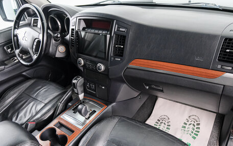 Mitsubishi Pajero IV, 2008 год, 1 739 000 рублей, 13 фотография
