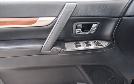 Mitsubishi Pajero IV, 2008 год, 1 739 000 рублей, 26 фотография
