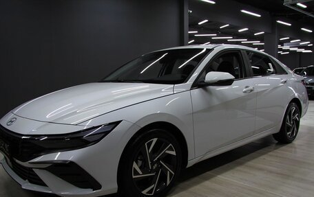 Hyundai Elantra, 2023 год, 2 299 000 рублей, 1 фотография