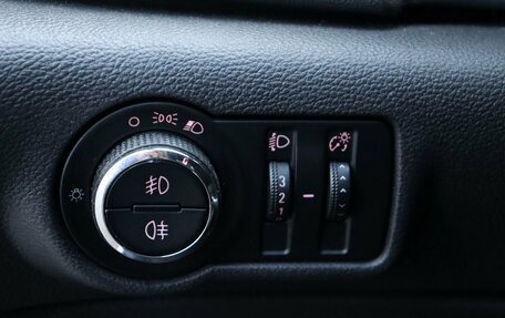 Opel Astra J, 2010 год, 679 000 рублей, 10 фотография