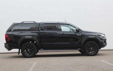 Toyota Hilux VIII, 2021 год, 4 180 000 рублей, 6 фотография