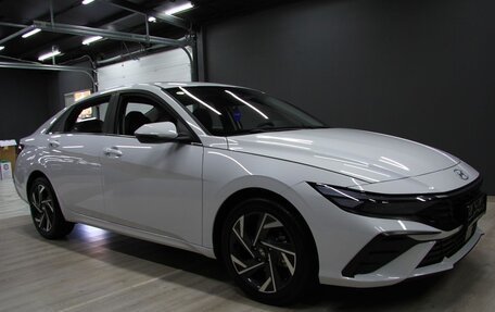 Hyundai Elantra, 2023 год, 2 299 000 рублей, 3 фотография