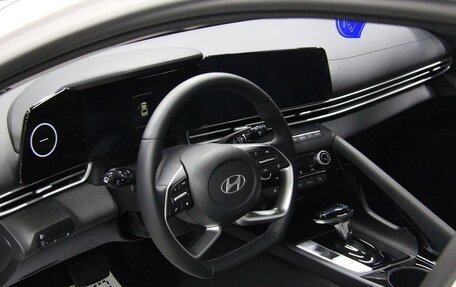 Hyundai Elantra, 2023 год, 2 299 000 рублей, 5 фотография