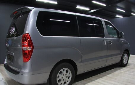 Hyundai Grand Starex Grand Starex I рестайлинг 2, 2014 год, 2 199 000 рублей, 3 фотография