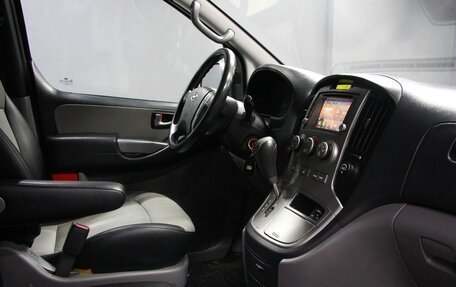 Hyundai Grand Starex Grand Starex I рестайлинг 2, 2014 год, 2 199 000 рублей, 6 фотография
