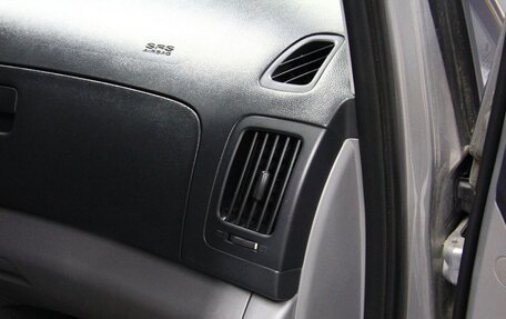 Hyundai Grand Starex Grand Starex I рестайлинг 2, 2014 год, 2 199 000 рублей, 13 фотография