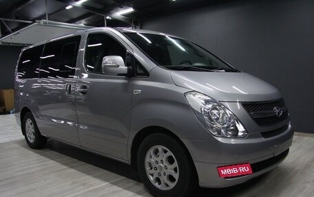 Hyundai Grand Starex Grand Starex I рестайлинг 2, 2014 год, 2 199 000 рублей, 2 фотография