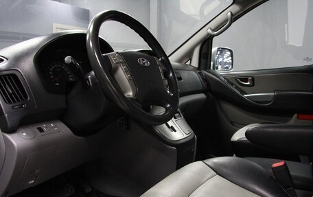 Hyundai Grand Starex Grand Starex I рестайлинг 2, 2014 год, 2 199 000 рублей, 14 фотография