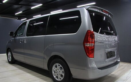 Hyundai Grand Starex Grand Starex I рестайлинг 2, 2014 год, 2 199 000 рублей, 4 фотография