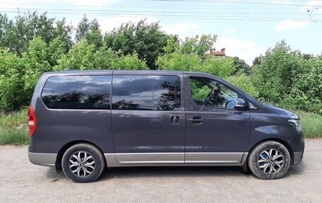 Hyundai H-1 II рестайлинг, 2020 год, 2 700 000 рублей, 6 фотография