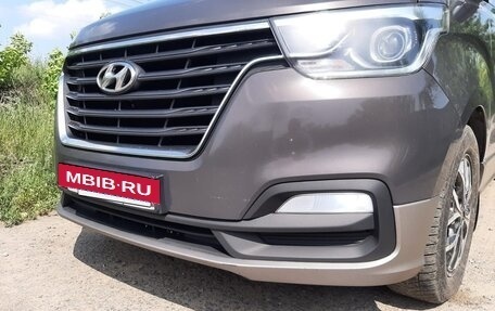 Hyundai H-1 II рестайлинг, 2020 год, 2 700 000 рублей, 13 фотография
