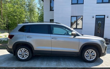 Volkswagen Taos, 2021 год, 2 050 000 рублей, 4 фотография