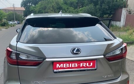 Lexus RX IV рестайлинг, 2018 год, 4 900 000 рублей, 9 фотография