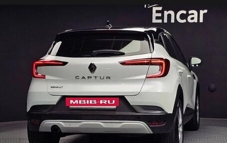 Renault Captur II, 2020 год, 1 400 000 рублей, 4 фотография