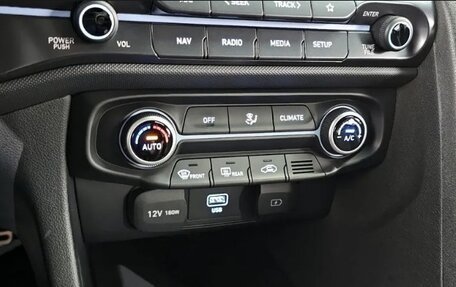 Hyundai Veloster II, 2021 год, 2 500 000 рублей, 17 фотография