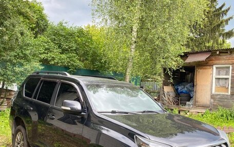 Toyota Land Cruiser Prado 150 рестайлинг 2, 2017 год, 4 250 000 рублей, 3 фотография