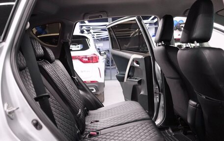 Toyota RAV4, 2016 год, 1 595 000 рублей, 17 фотография