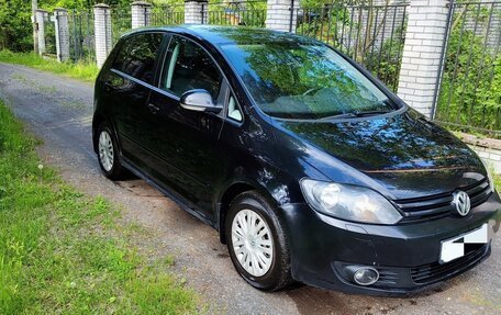 Volkswagen Golf Plus II, 2013 год, 750 000 рублей, 2 фотография