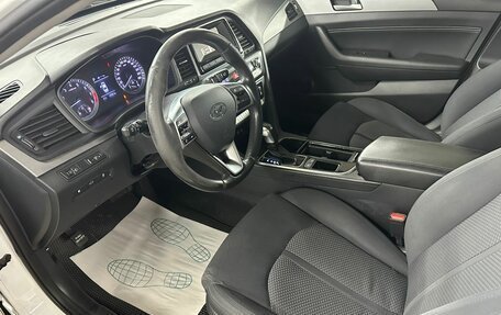 Hyundai Sonata VII, 2019 год, 1 599 000 рублей, 10 фотография