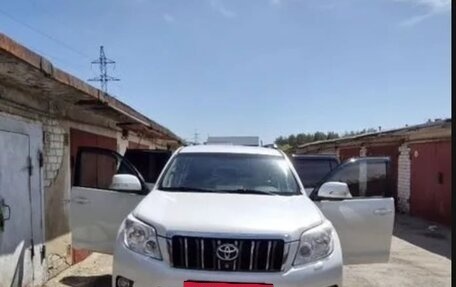 Toyota Land Cruiser Prado 150 рестайлинг 2, 2012 год, 2 500 000 рублей, 5 фотография