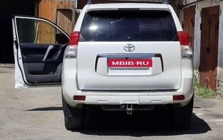 Toyota Land Cruiser Prado 150 рестайлинг 2, 2012 год, 2 500 000 рублей, 4 фотография