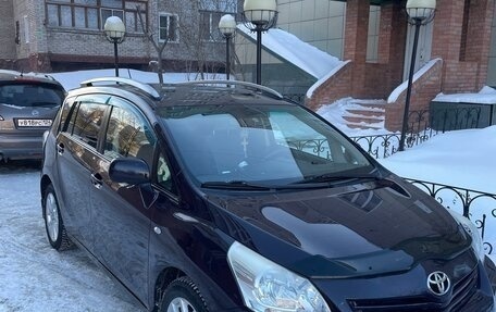 Toyota Verso I, 2011 год, 1 250 000 рублей, 4 фотография